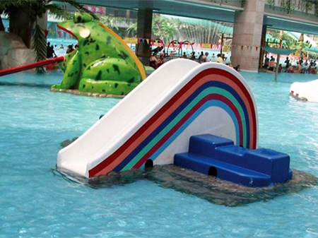 西安水上乐园设备-彩虹滑梯